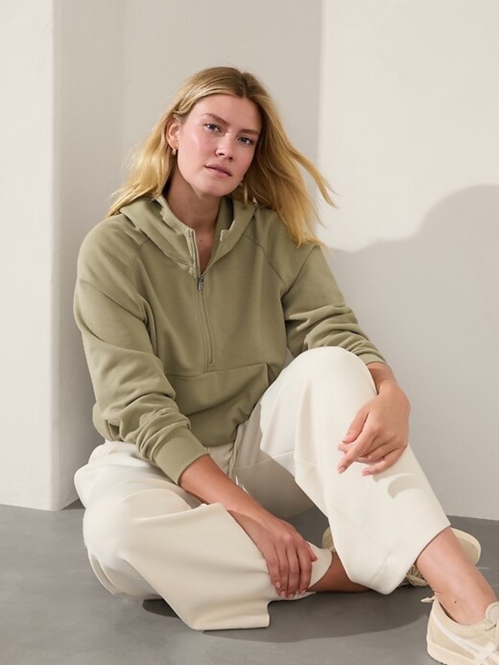 Athleta Forever Fleece Half Zip Hoodie Olive Green Medium Pullover Jacket Cotton